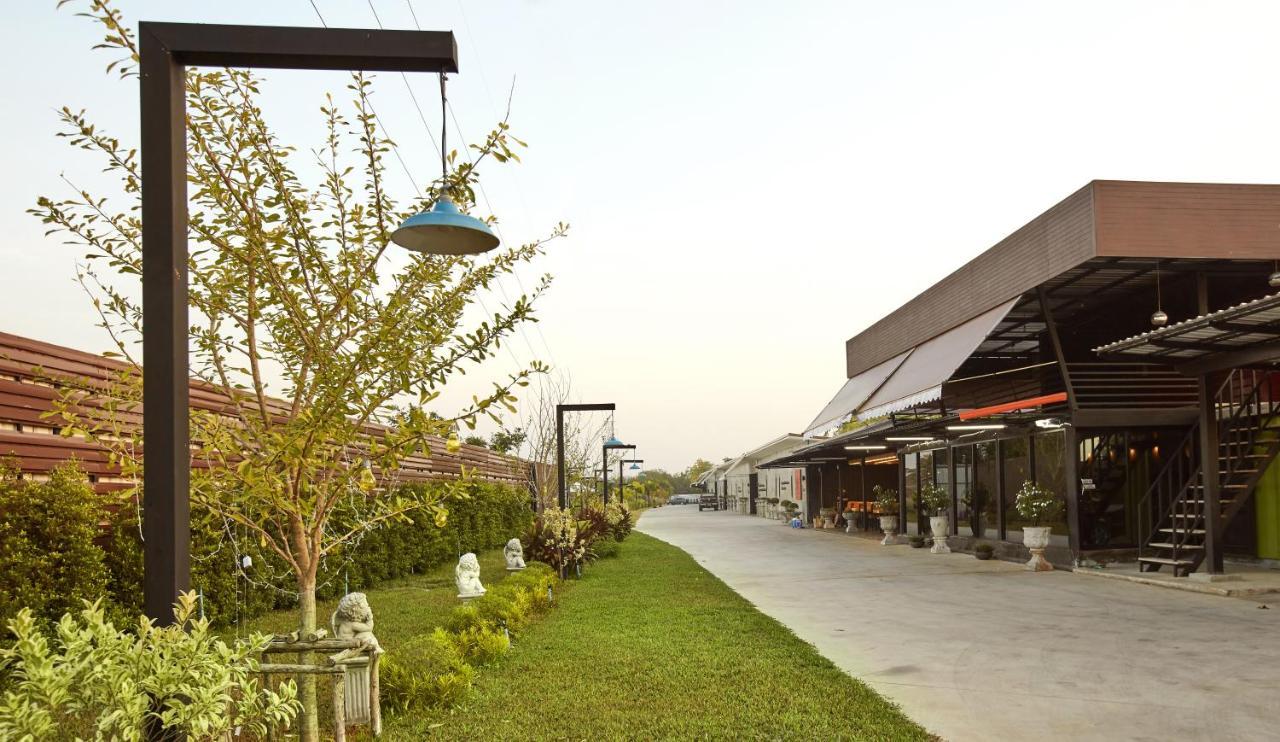 ザ サン リゾート ラーチャブリー Ratchaburi エクステリア 写真